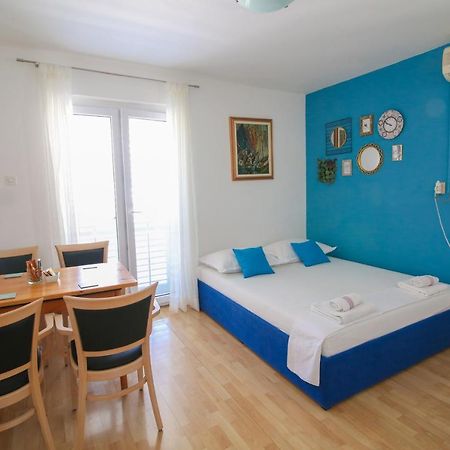 Apartment Bili-Sea View Apartment In The Center Makarska Exterior photo