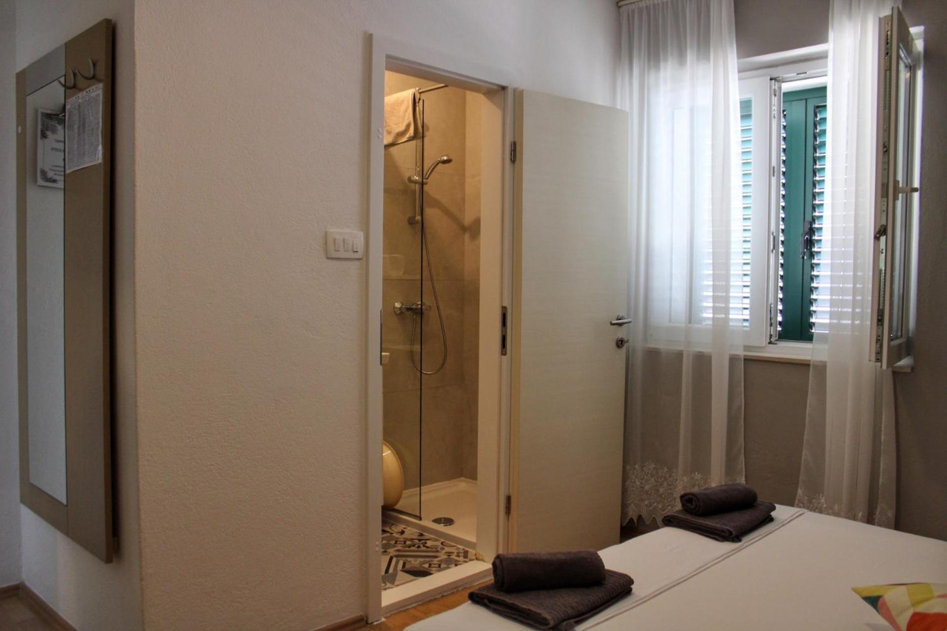 Apartment Bili-Sea View Apartment In The Center Makarska Exterior photo